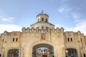Obraz premium Holy Gates of Holy Trinity Cathedral (Tsminda Sameba). Tbilisi, Georgia