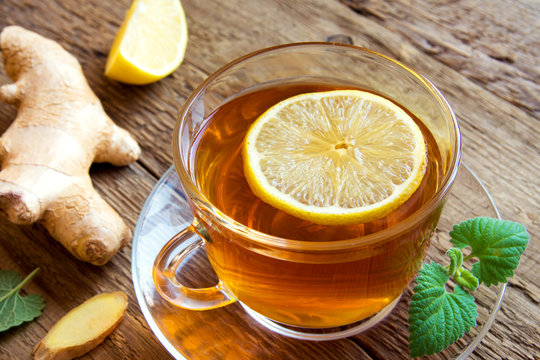 Tea with lemon, ginger and mint