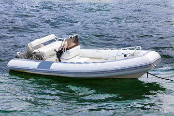 Inflatable motor boat