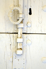  tradate abstract     in a  door curch  closed wood