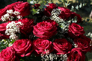 mazzo di rose rosse