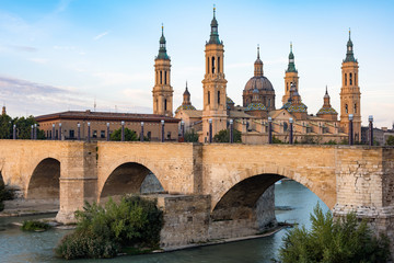 Obraz premium View of Basilica Pillar in Zaragoza , Spain.