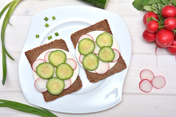 Healthy sandwiches for breakfast