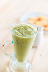 iced matcha latte