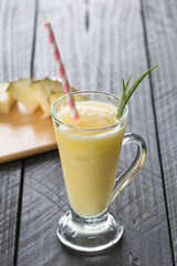 pineapple smoothie