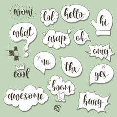 Set dialog bubbles with calligraphic phrases in sketch style