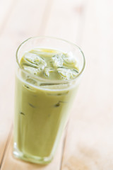 iced matcha latte