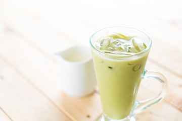 iced matcha latte