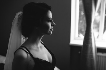 Naklejka premium Bride sitting and looking somewhere