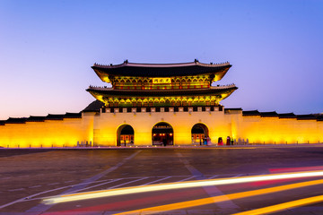 Obraz premium Beautiful Architecture in Gyeongbokgung Palace at Seoul city Kor