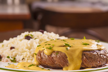 Fillet mignon with cheese