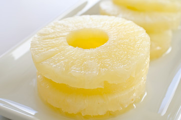 パイナップルのシロップ漬け