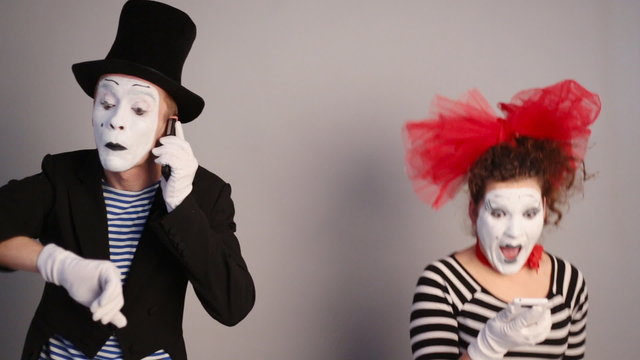 mimes call each other