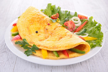 omelet with vegetables