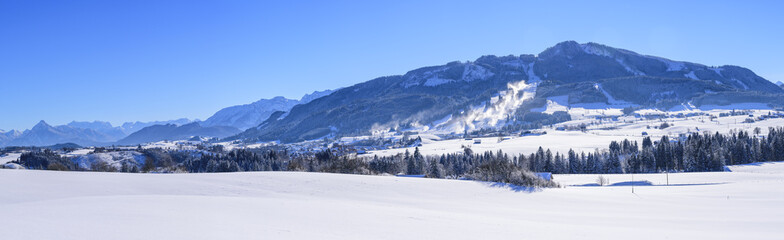 Fototapeta na wymiar Panorama im Allgäu nahe Nesselwang