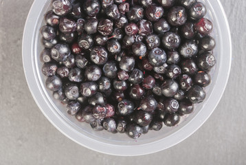 bowl of blueberries