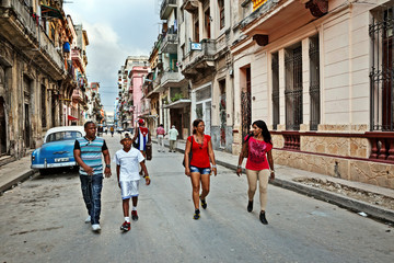Cuba, La Habana Centro, Walking on the Street