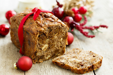 Fototapeta na wymiar Christmas bread with nuts and spices