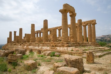 Fototapeta na wymiar The Temple of Juno in the Agrigento, Sicily, Italy