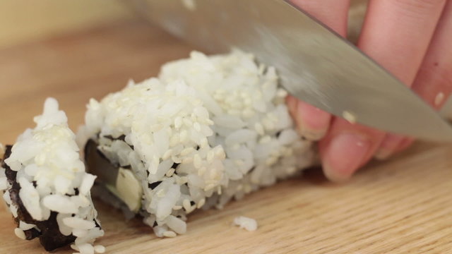  slicing sushi salmon sesame knife