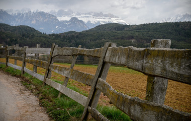 Fototapeta na wymiar Fence along the mountain road
