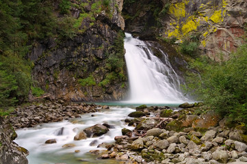 Obraz premium Reinfall - waterfall Reinfall in Alps