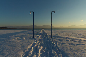 Duschen am winterlichen Chiemsee
