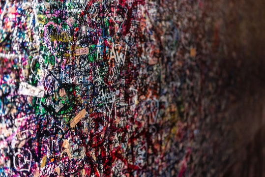 The wall full of messages, Verona, Italy.