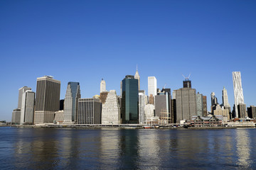 Fototapeta na wymiar Lower Manhattan in a sunny morning, New York, United States