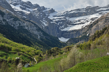 Spring view of the mountain village Gavarnie