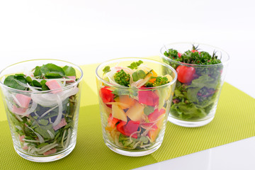 新鮮なサラダ