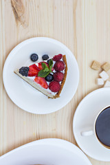 Cheesecake with fresh berries