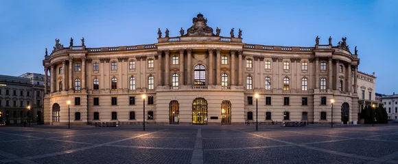 Gardinen Berlin. Humbolduniversität. © Thomas Seethaler