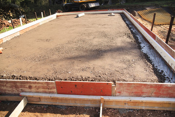 Bauen und Baustelle: Bodenplatte vorbereiten