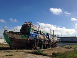 barco abandonado
