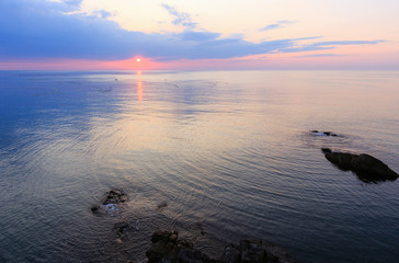 Fototapeta na wymiar Sea sunrise.
