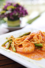 spaghetti with shrimp