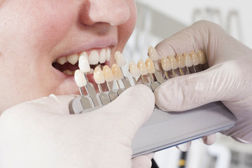 Select the color of the teeth