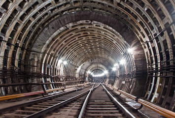 Fototapeta na wymiar Subway tunnel. Kiev, Ukraine. Kyiv, Ukraine