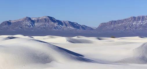 Fotobehang Sand Dunes and San Andres Mountains, White Sands National Monument, New Mexico © sumikophoto