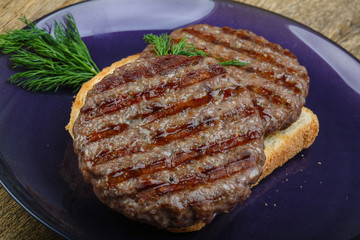 Grilled burger cutlet