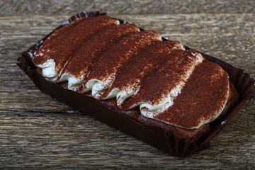 Tiramisu cake