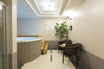 Fototapeta na wymiar Bath in spa wellness center