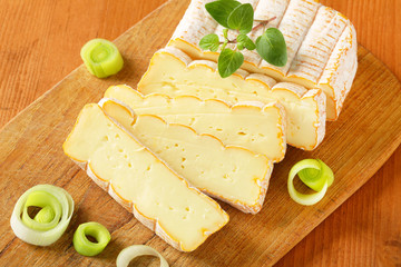 French washed rind cheese