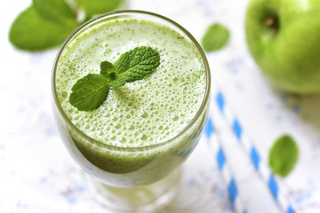Refreshing summer apple and mint smoothie.