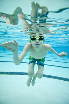 underwater swimming