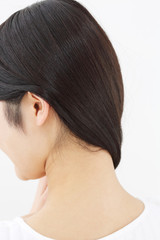 うなじ・若い女性