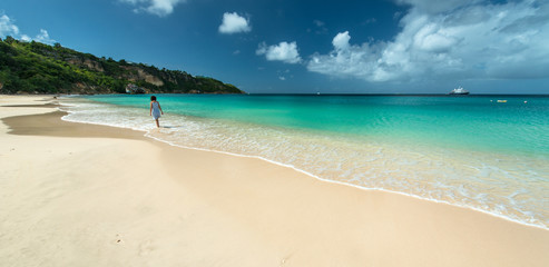 Fototapeta na wymiar Sandy Ground beach, Anguilla