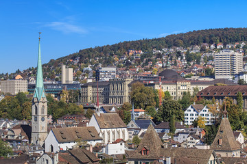 Zürich im Herbst, Ansicht vom Grossmünster Turm