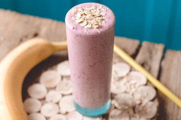 Smoothies with blackberries.
